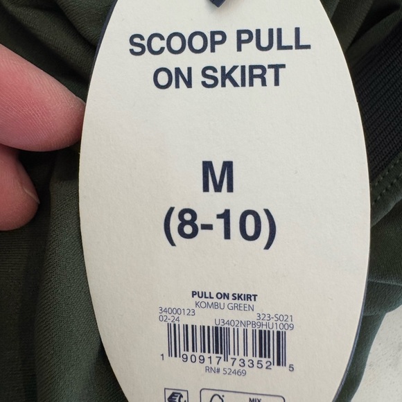 Scoop pull on stretch skirt size medium 8-10 green - Picture 3 of 9